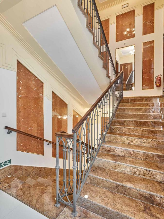 Apartment Villa Dionysus Karlovy Vary Exterior photo